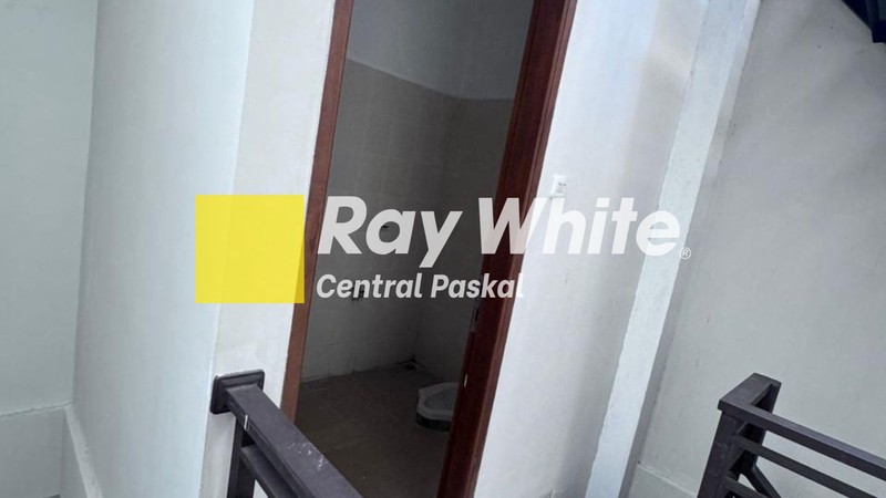 Rumah di Kawasan Elite Setraduta Bandung