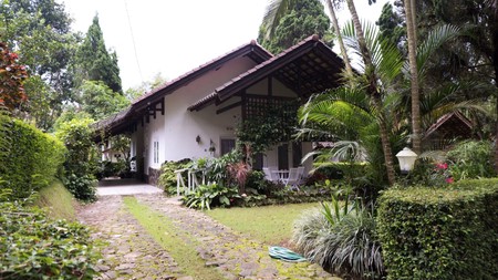 DIJUAL VILLA GRAND TRAWAS Blok D JALAN KEMBAR SUNGAI FULL FURNISHED MOJOKERTO