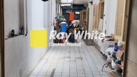 Rumah di Jalan Panaitan Bandung