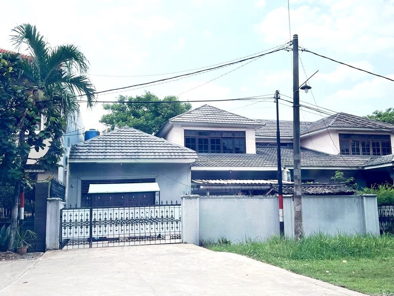 Rumah Dijual dengan Harga Hitung Tanah di Pondok Kelapa Duren Sawit Jaktim