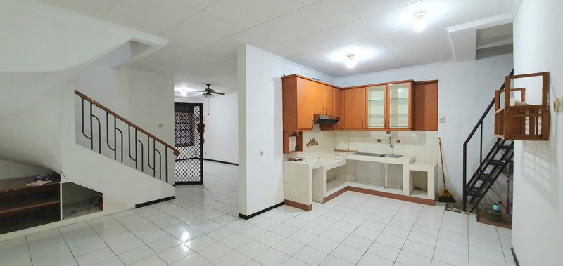 Disewa Rumah apik rapih terawat dan siap huni di Janur Asri, Kelapa Gading