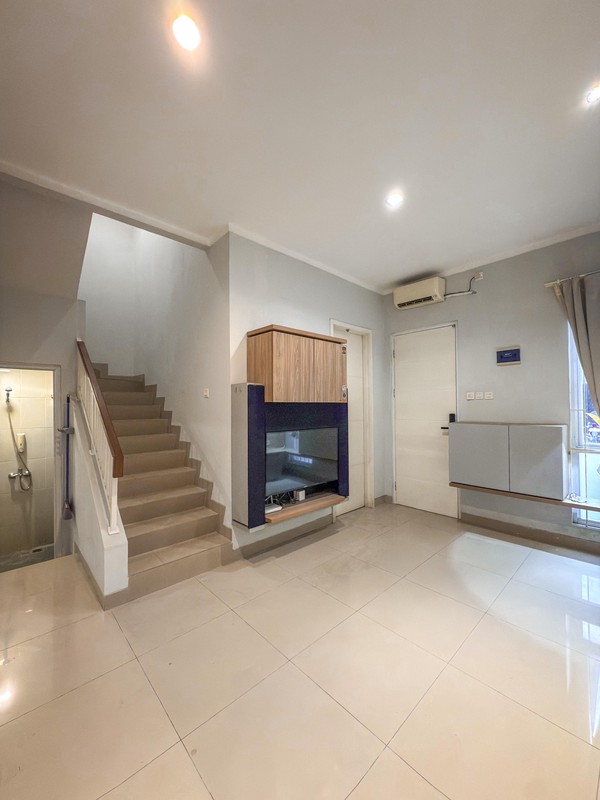 Rumah Bagus, 2 Lantai siap huni di Serpong Jaya