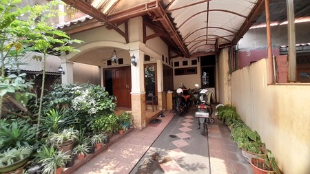 Rumah 2 Lantai Lokasi di Bukit Duri Tebet Jaksel