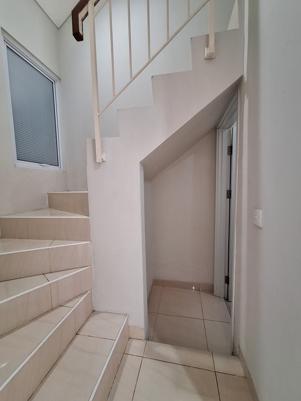 Dijual Cepat Rumah Vanya Park Cluster Azura, BSD City Tangerang, Rapih Siap Huni