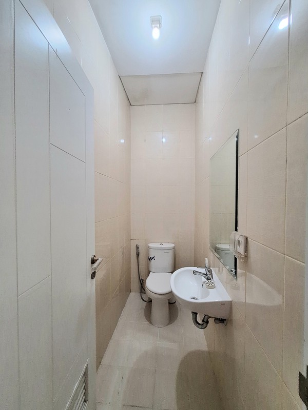 Dijual Cepat Rumah Vanya Park Cluster Azura, BSD City Tangerang, Rapih Siap Huni