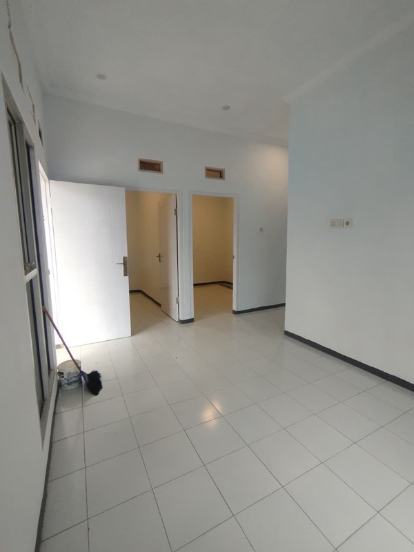 Dijual rumah di royal karawaci Tangerang 