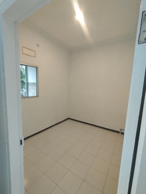 Dijual rumah di royal karawaci Tangerang 