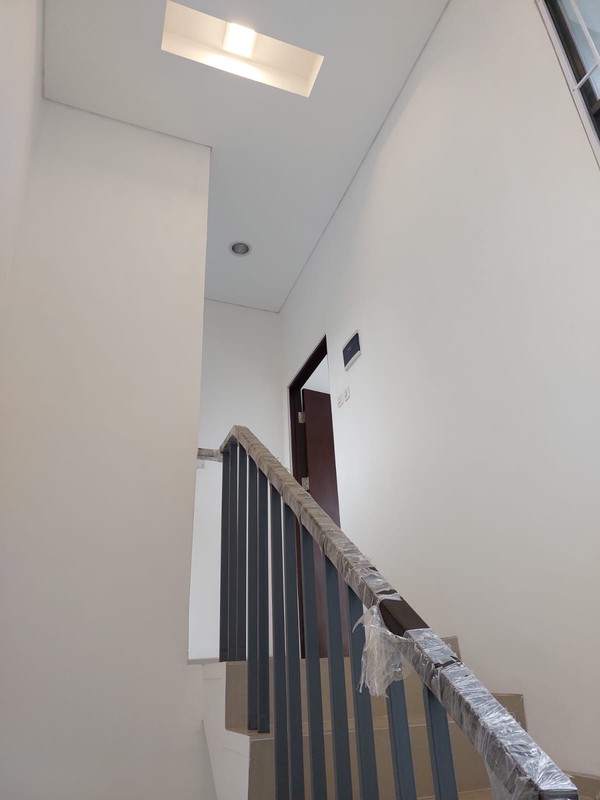 Dijual Rumah Hook, Minimalis Modern Golden Park 2 Cisauk Serpong Tangerang Banten