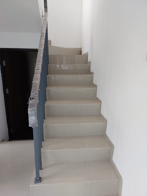 Dijual Rumah Hook, Minimalis Modern Golden Park 2 Cisauk Serpong Tangerang Banten