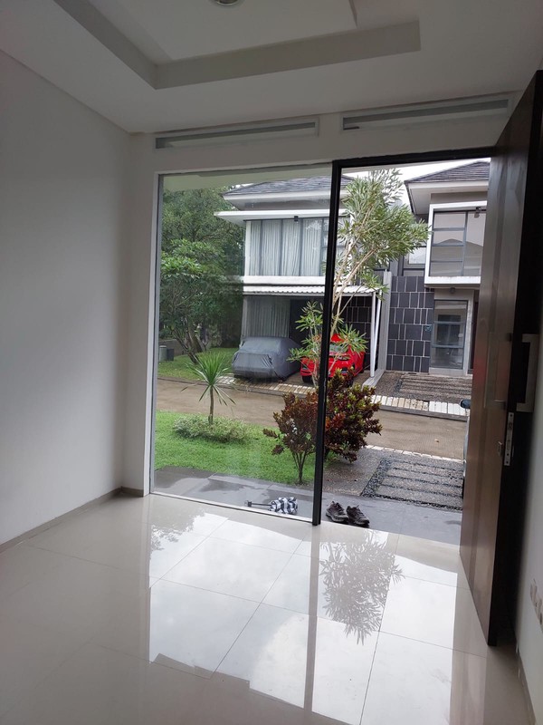 Dijual Rumah Hook, Minimalis Modern Golden Park 2 Cisauk Serpong Tangerang Banten