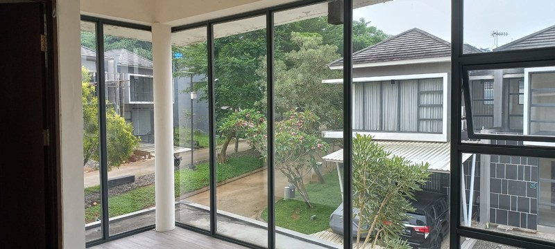 Dijual Rumah Hook, Minimalis Modern Golden Park 2 Cisauk Serpong Tangerang Banten