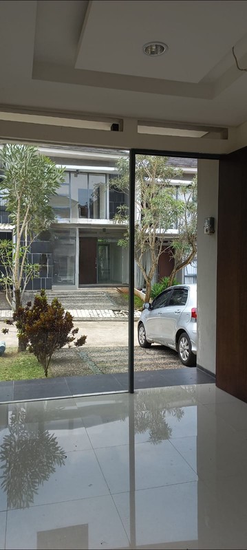 Dijual Rumah Hook, Minimalis Modern Golden Park 2 Cisauk Serpong Tangerang Banten