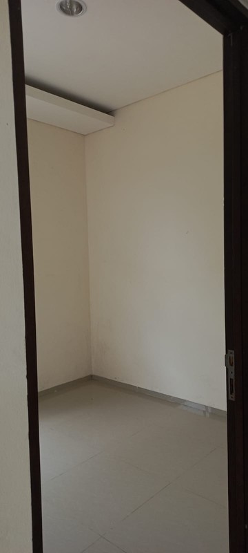 Dijual Rumah Hook, Minimalis Modern Golden Park 2 Cisauk Serpong Tangerang Banten