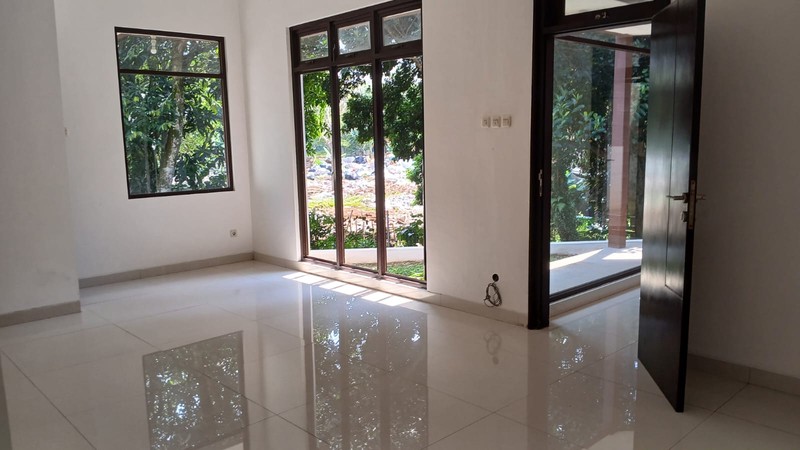 Disewa Rumah bagus di Grand Matoa seperti Villa, strategis., Asri, Dekat pintu Tol