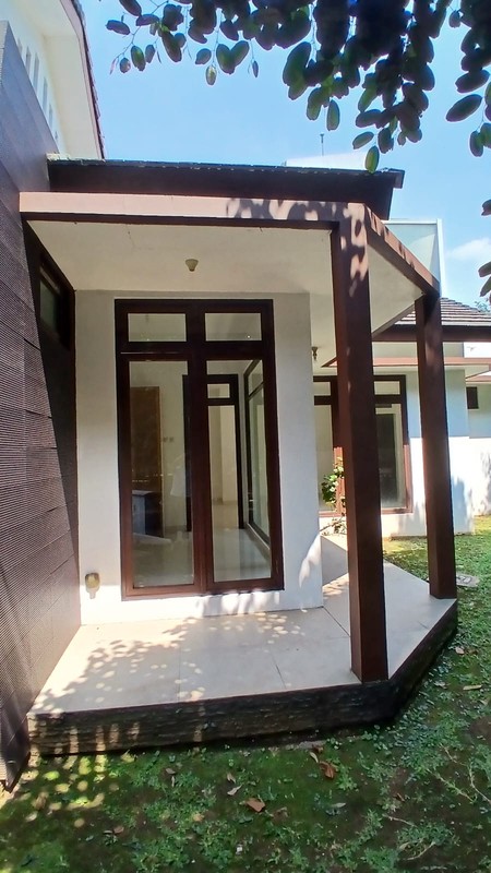Dijual Rumah bagus di Grand Matoa seperti Villa, strategis., Asri, Dekat pintu Tol