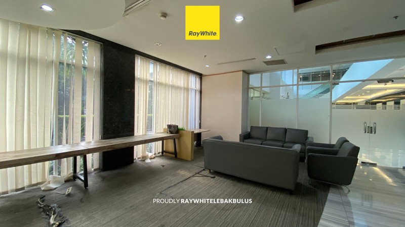 Disewakan Kantor/Tempat Usaha di Premium Area Melawai, Kby Baru