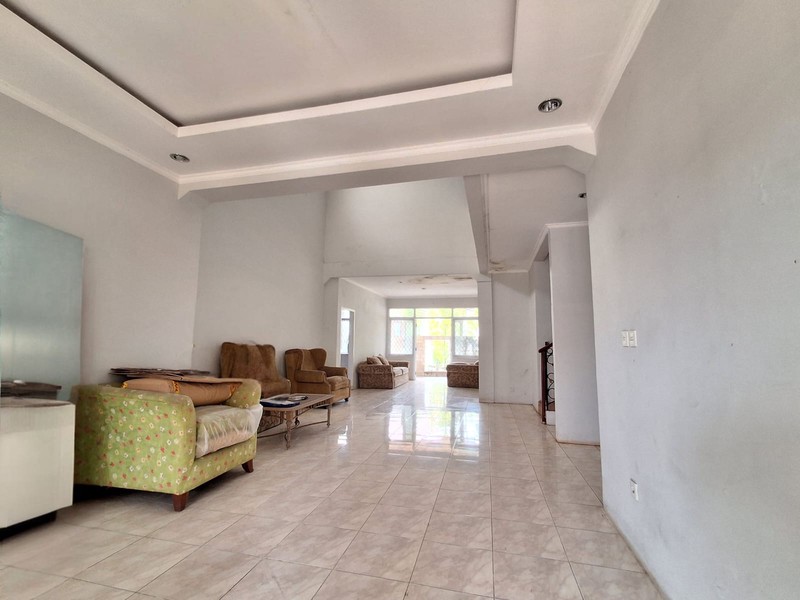 Huni dalam Cluster, Lokasi Strategis di lingkungan yang aman, asri, sejuk dan nyaman serta bebas banjir. Cirendeu - Tangsel Rasa Jaksel.