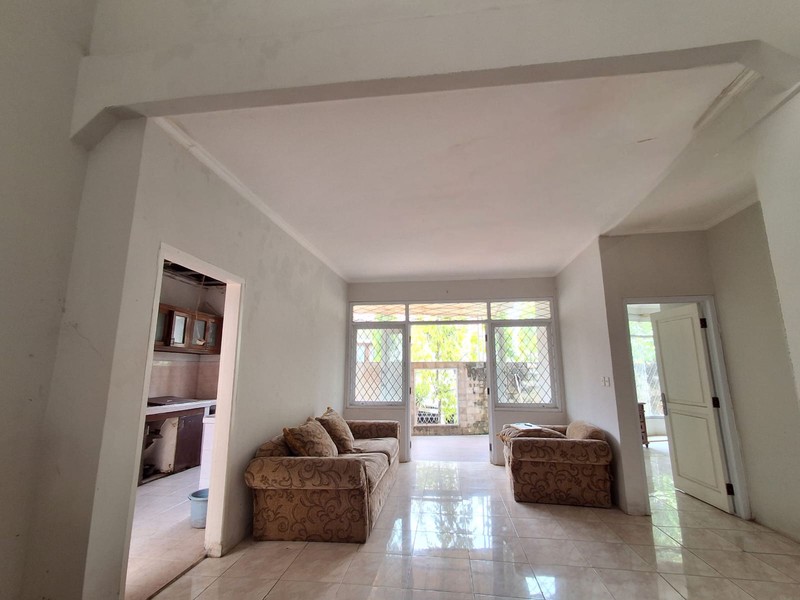 Huni dalam Cluster, Lokasi Strategis di lingkungan yang aman, asri, sejuk dan nyaman serta bebas banjir. Cirendeu - Tangsel Rasa Jaksel.