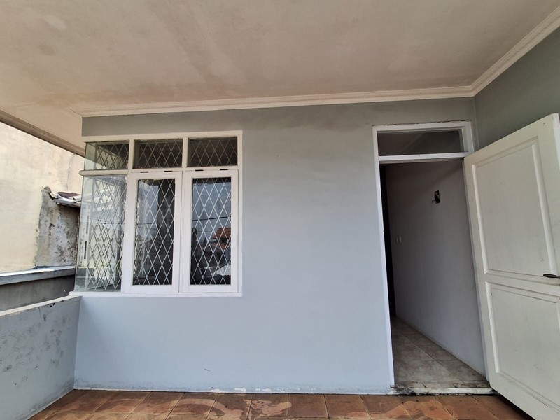 Huni dalam Cluster, Lokasi Strategis di lingkungan yang aman, asri, sejuk dan nyaman serta bebas banjir. Cirendeu - Tangsel Rasa Jaksel.