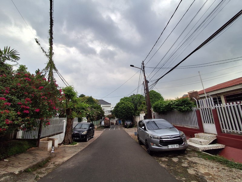 Dijual  Rumah  Lokasi Strategis Duren Tiga - Jaksel