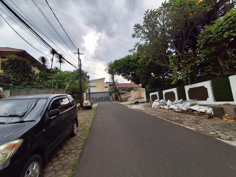 Dijual  Rumah  Lokasi Strategis Duren Tiga - Jaksel