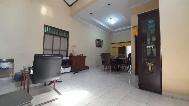 Rumah + Kios Lokasi Strategis di Pondok Bambu Duren Sawit Jaktim