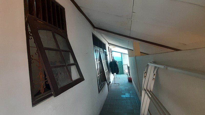 Rumah + Kios Lokasi Strategis di Pondok Bambu Duren Sawit Jaktim