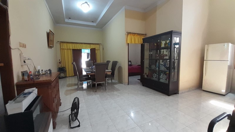 Rumah + Kios Lokasi Strategis di Pondok Bambu Duren Sawit Jaktim