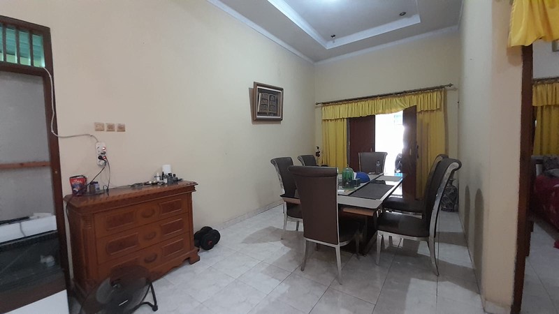 Rumah + Kios Lokasi Strategis di Pondok Bambu Duren Sawit Jaktim