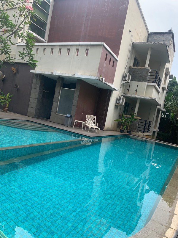 Rumah Hitung Tanah Area Cipete