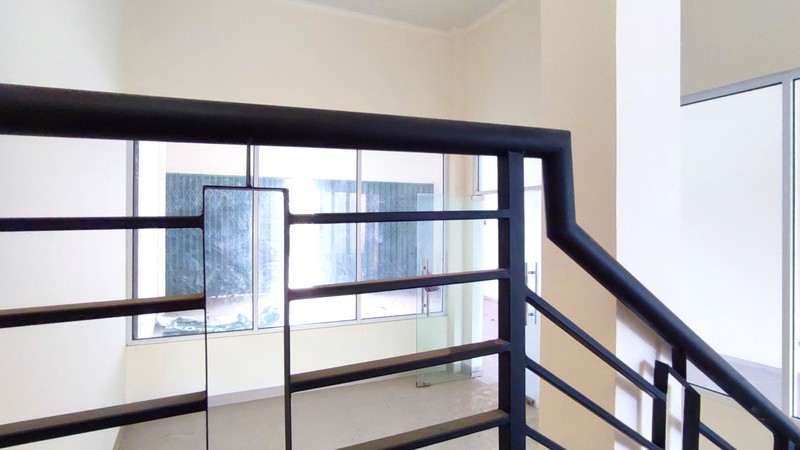 Ruko 3 Lantai Pinggir Jalan Selangkah Ke Bintaro
