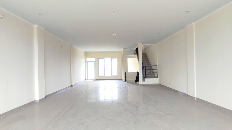 Ruko 3 Lantai Pinggir Jalan Selangkah Ke Bintaro