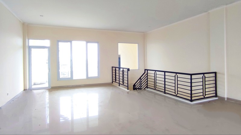 Ruko 3 Lantai Pinggir Jalan Selangkah Ke Bintaro