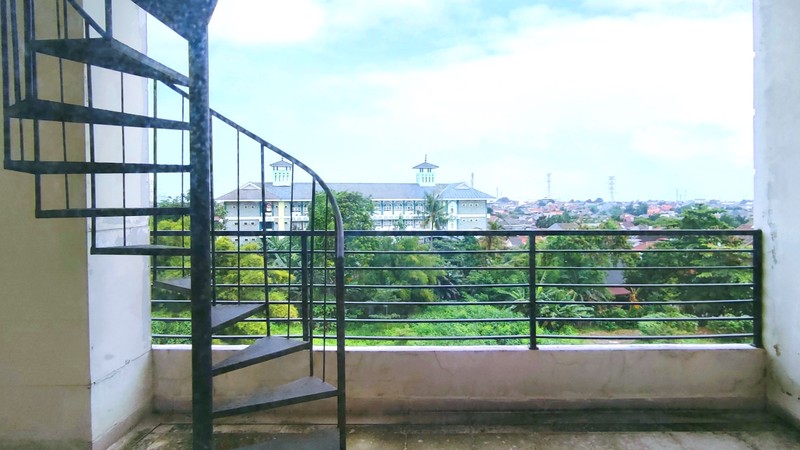 Ruko 3 Lantai Pinggir Jalan Selangkah Ke Bintaro