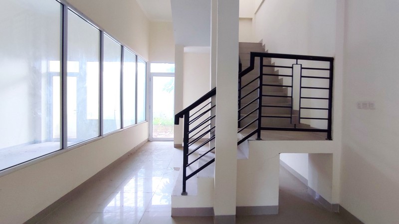 Ruko 3 Lantai Pinggir Jalan Selangkah Ke Bintaro