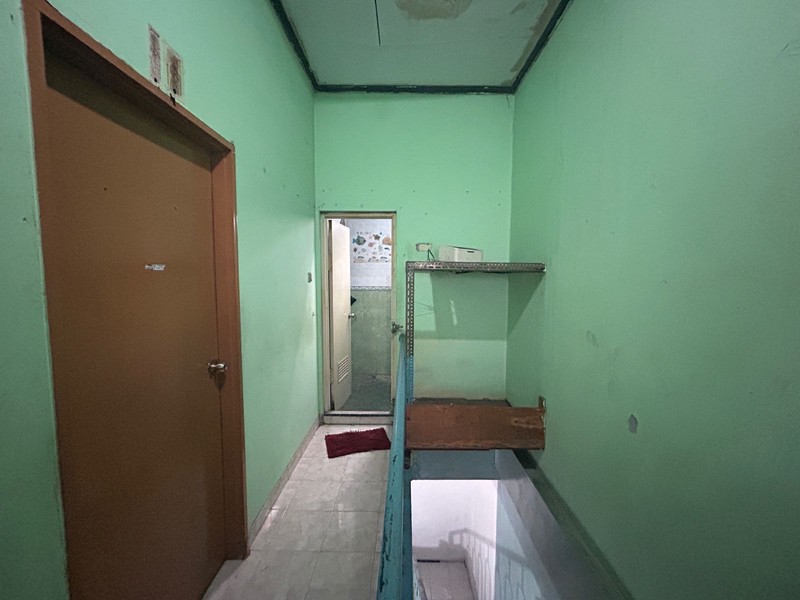 Dijual Rumah Hook di Teluk Gong dekat Westin School