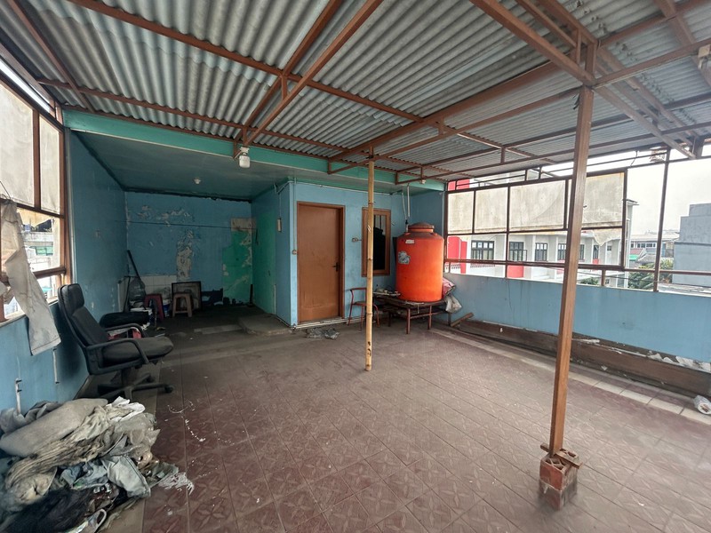 Dijual Rumah Hook di Teluk Gong dekat Westin School