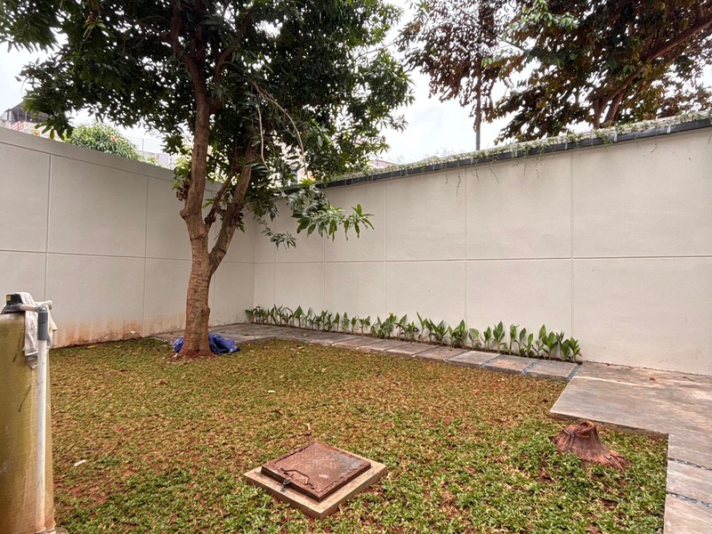 Dijual Rumah Mewah Siap Huni di Permata Mediterania Jakarta Barat