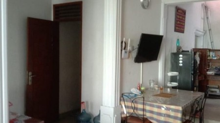 Rumah Siap Huni LT 135 m2 LB 96 m2 dengan Hunian Nyaman dan Asri di Jakarta Timur