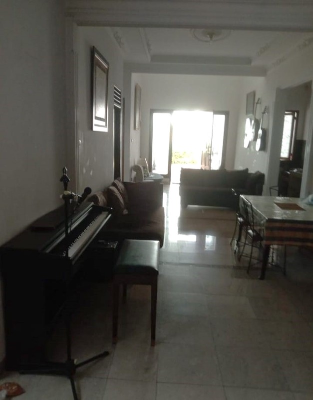 Rumah Siap Huni LT 135 m2 LB 96 m2 dengan Hunian Nyaman dan Asri di Jakarta Timur