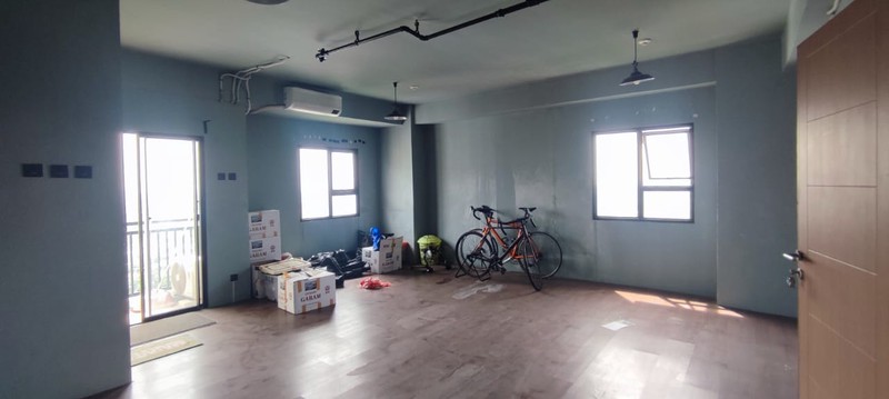DIJUAL STUDIO HASIL RENOVASI CINERE RESORT APARTMENT LT. 8 DAPUR TANAM KONDISI BAGUS