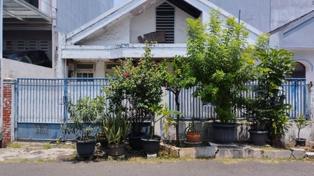 Rumah standar, rumah tua di Gading Elok Utara, Kelapa Gading