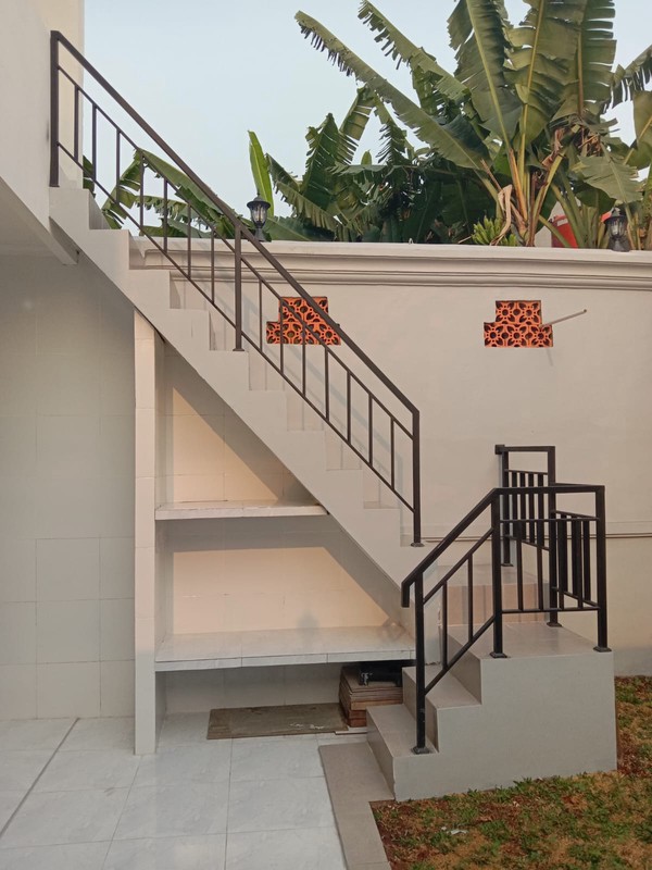 Dijual Rumah di JL. Kampung peusar - Binong Curug