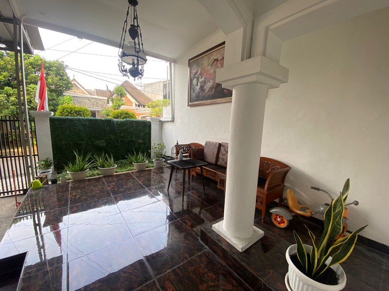 RUMAH MINIMALIS DALAM CLUSTER AMAN DAN NYAMAN DI BUKIT GOLF CIBUBUR