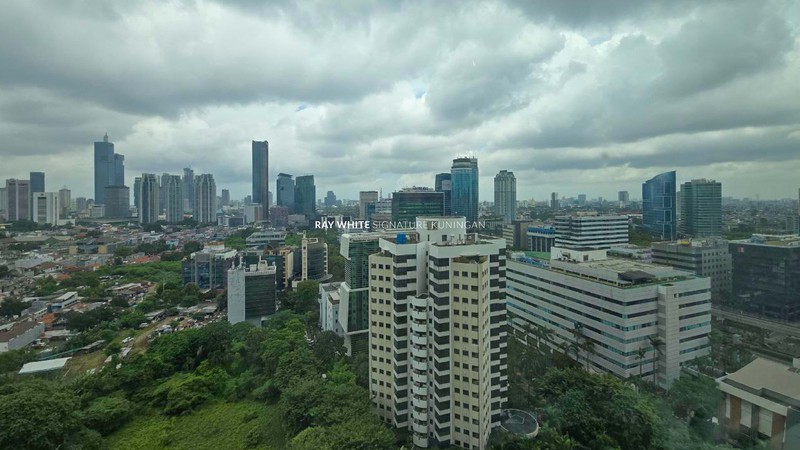 Dijual Unit 3BR di Apartemen Sky Garden Setiabudi Tower Garden