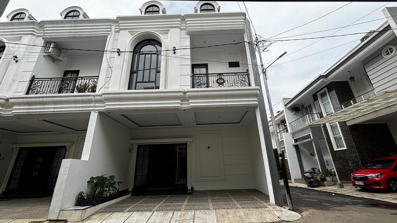 Rumah Baru 2 Lantai Cluster Mewah dekat Toll Andara di Ciganjur Jagakarsa Jakarta Selatan