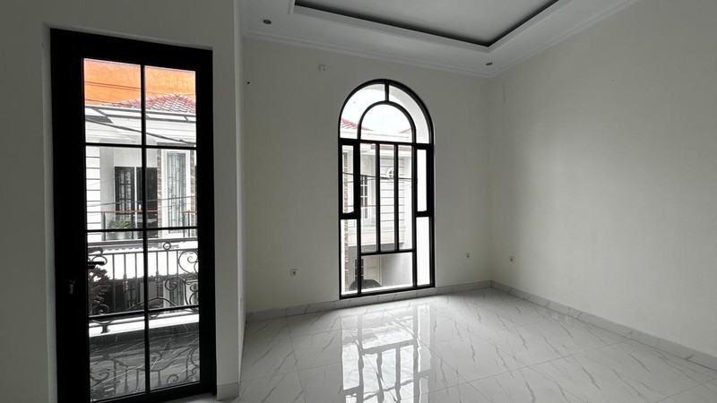Rumah Baru 2 Lantai Cluster Mewah dekat Toll Andara di Ciganjur Jagakarsa Jakarta Selatan