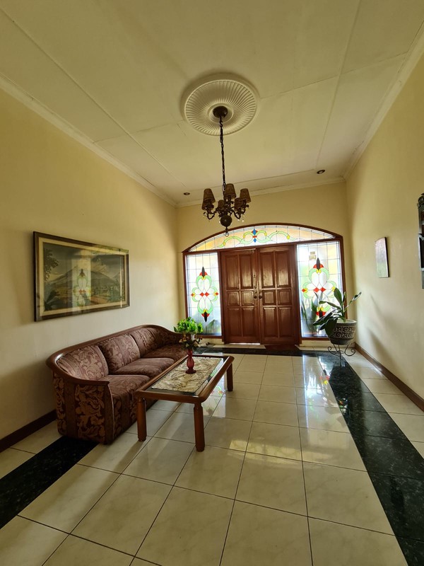 Rumah Bagus Di Jl Elang Raya, Griya Cinere Depok Jawa Barat