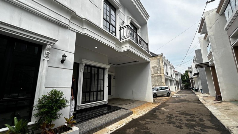 Rumah Baru 2 Lantai Cluster Mewah Minimalis di Ciganjur Jagakarsa Jakarta Selatan