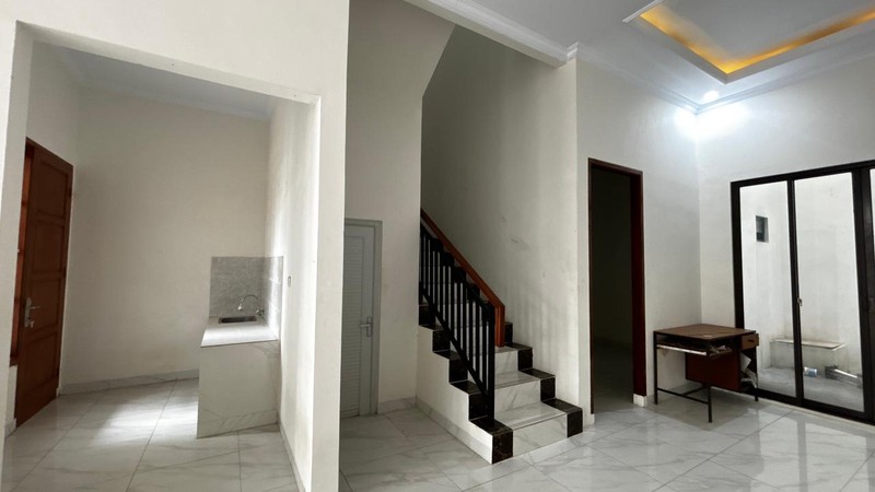 Rumah Baru 2 Lantai Cluster Mewah Minimalis di Ciganjur Jagakarsa Jakarta Selatan